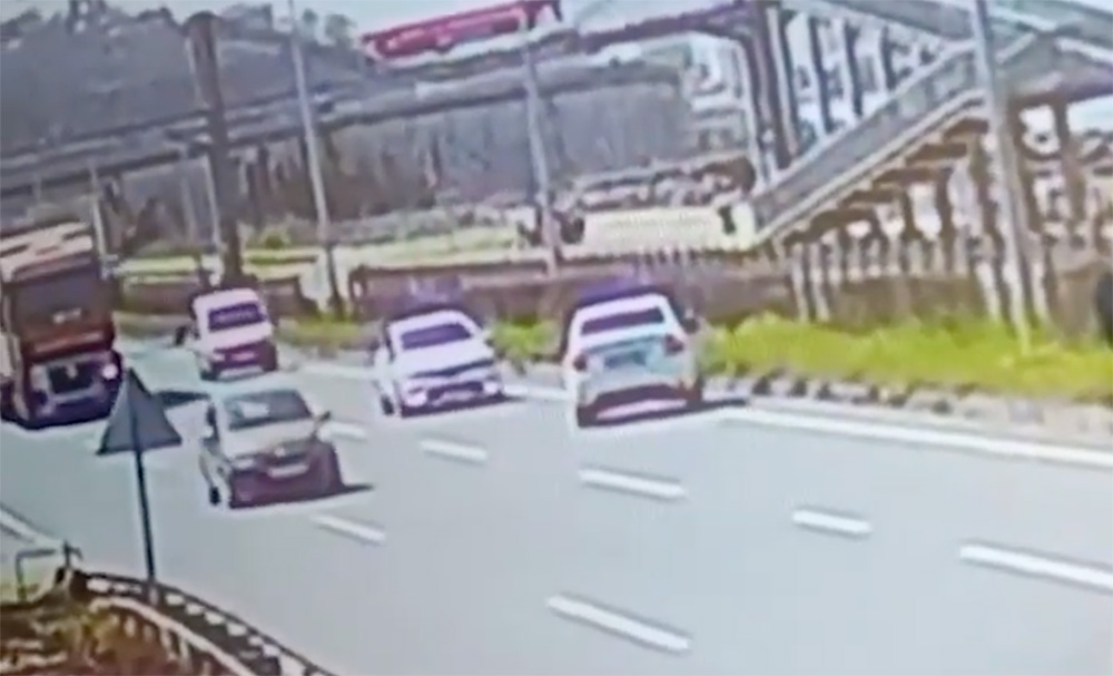 Rize’nin Çayeli ilçesinde, Karadeniz Sahil Yolu'nda trafik kurallarını ihlal eden