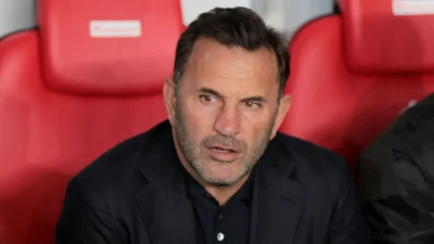 Galatasaray Teknik Direktörü Okan Buruk hakkında sosyal medyada ve bazı