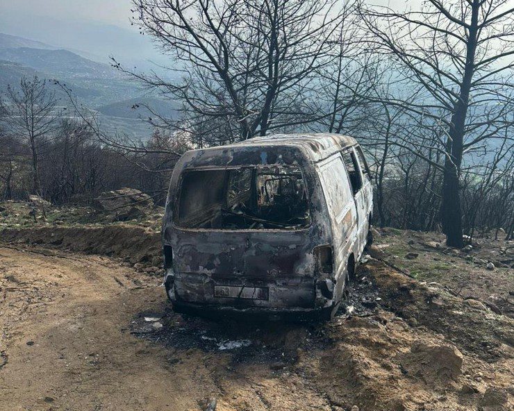 izmirin odemis ilcesinde ormanlik alanda rize plakali aracinin icerisinde yanmis halde olu bulunan 33 yasindaki muteahhit burak odabas memleketi artvinde son yolculugu 1