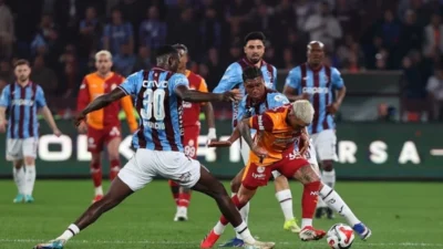 Süper Lig'in 28. haftasında Trabzonspor, lider Galatasaray'ı 2-1 mağlup ederek
