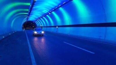 Trabzon-Rize yolundaki Pazar tünellerinde sürdürülen bakım çalışmaları nedeniyle ulaşım tek
