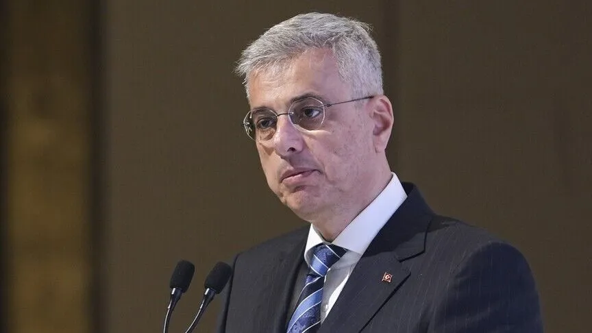 Sağlık Bakanı Kemal Memişoğlu, sigara kullanımını azaltmaya yönelik yeni tütün