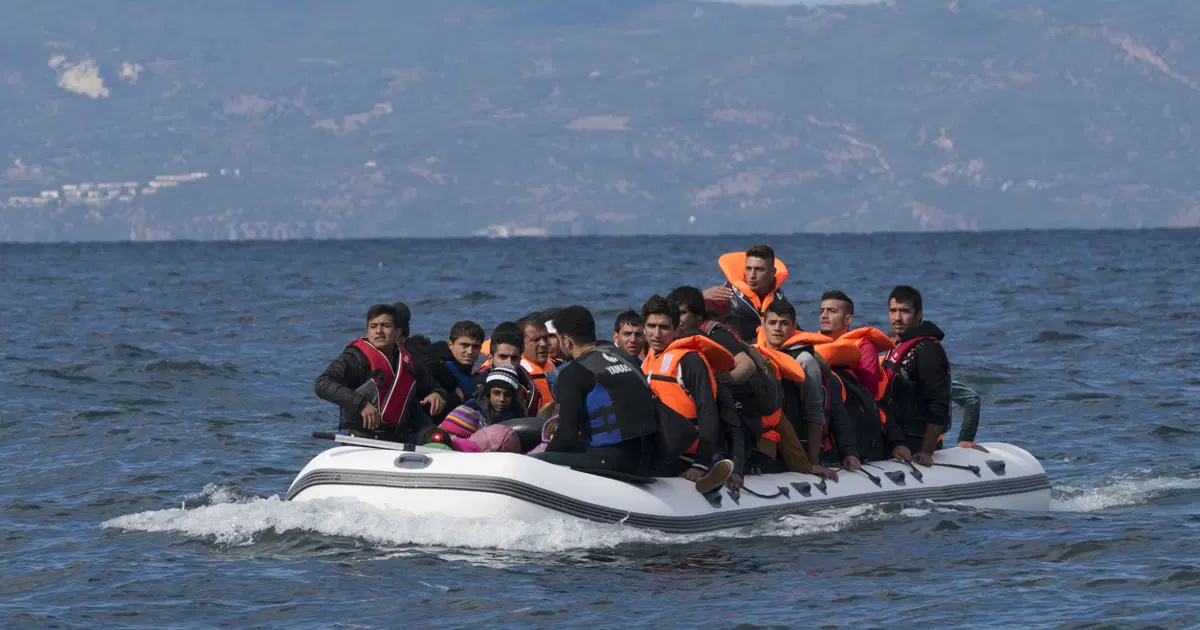 AB Komisyonu, sınır muhafaza ajansı Frontex'in yetki alanını Birlik sınırlarının