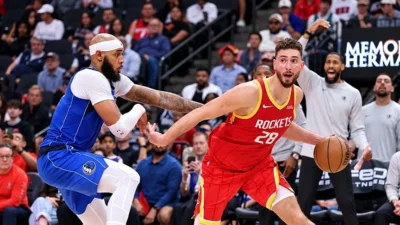 NBA'de Houston Rockets forması giyen milli basketbolcu Alperen Şengün, Dallas