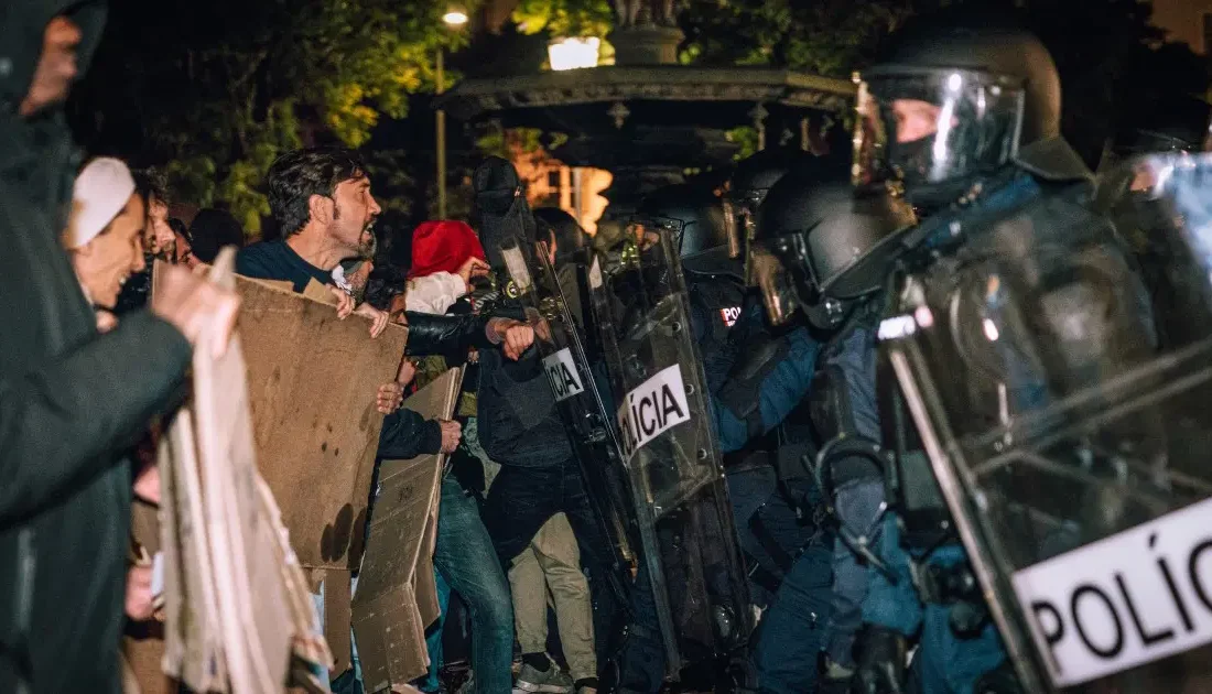 Portekiz'de tırmanan konut krizini protesto eden aktivistlerin kurduğu çadır kampları
