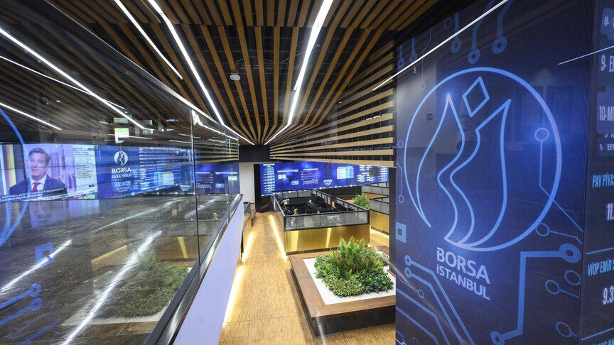 Borsa İstanbul'da BIST 100 endeksi günü yüzde 0,92 kayıpla tamamlayarak