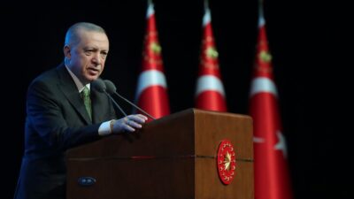Cumhurbaşkanı Recep Tayyip Erdoğan, şehit Albay Sayit Gökgöz'ün ailesine taziye