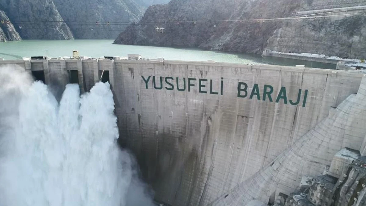 Kuraklığa rağmen 2025'te rekor kıran Yusufeli Barajı, Türkiye'nin hidroelektrik enerjisinin