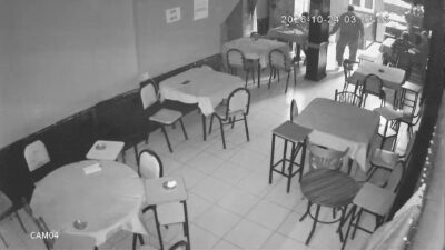 İstanbul Fatih'te bir kıraathanede dengesini kaybederek merdivenlerden düşen 64 yaşındaki