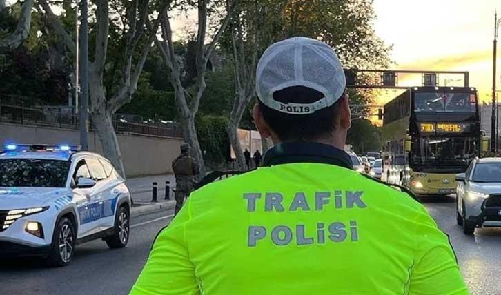 İstanbul'da Cumhuriyet Bayramı kutlamaları ve tören provaları nedeniyle 24 ve