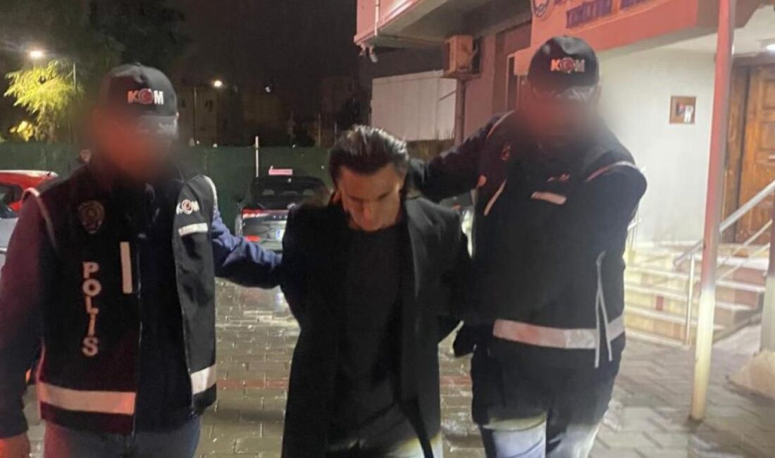 İzmir'de organize suç örgütü elebaşı Coşkun Necati Arabacı, görülen davada