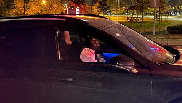 Kayseri'de kırmızı ışıkta sızıp kalan ve 1,84 promil alkollü olduğu