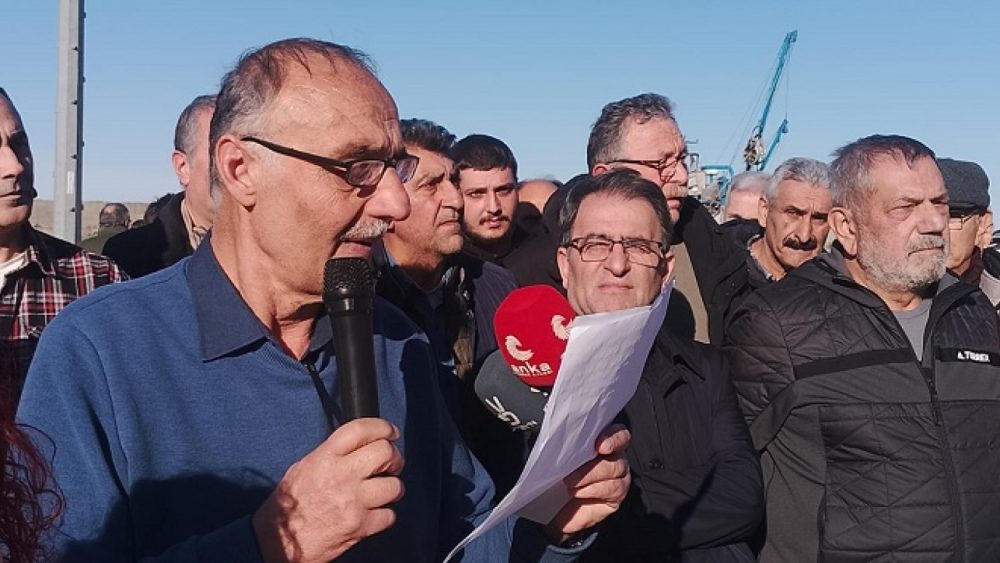 Rize'nin Zelek Balıkçı Köyü sakinleri, sahillerine kurulması planlanan 63 balık