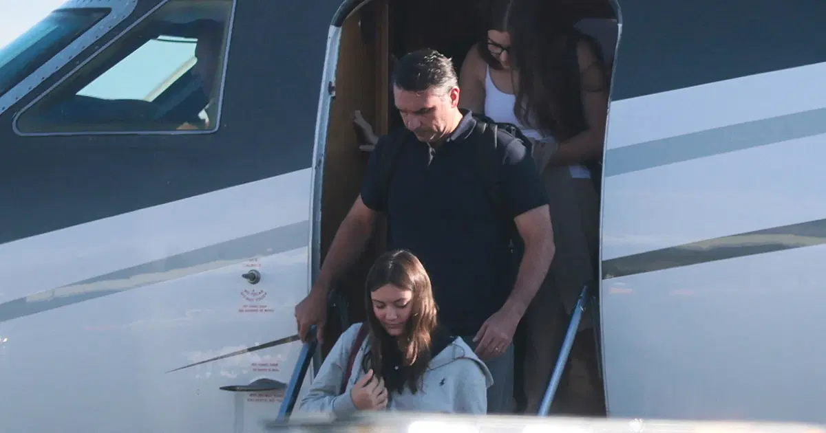 Brezilya'daki seçimleri kaybeden ve hakkında yolsuzluk soruşturması başlatılan Senatör Flavio