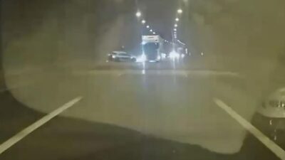 Bolu Dağı Tüneli'nde bir tırın çarpması sonucu takla atan otomobildeki